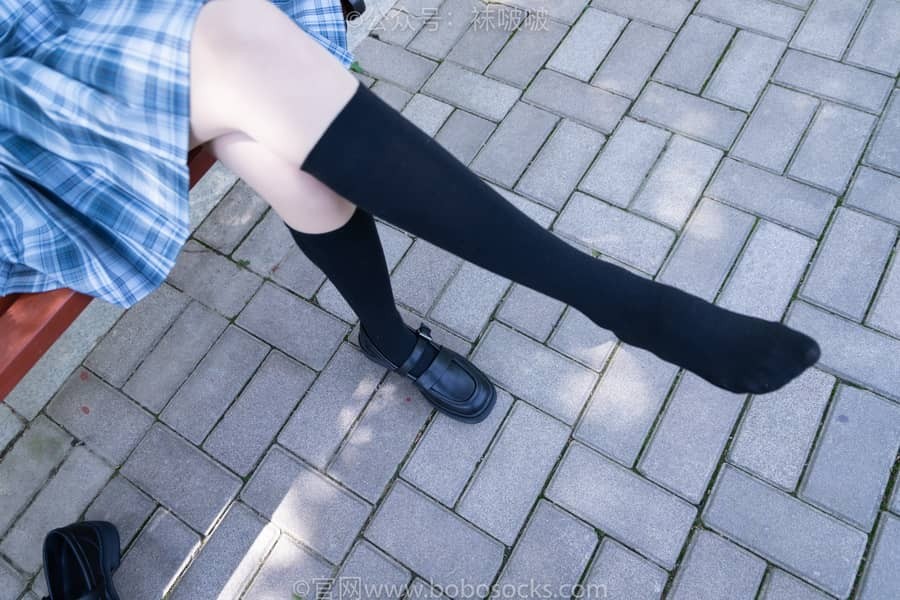 [BoBoSocks袜啵啵] NO.007 稚予-JK制服、皮鞋、黑色中筒棉袜、肉丝 [143P1V3.48G]